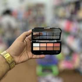 Lark Play Color Platter Eye Shadow Box - 8 Colors